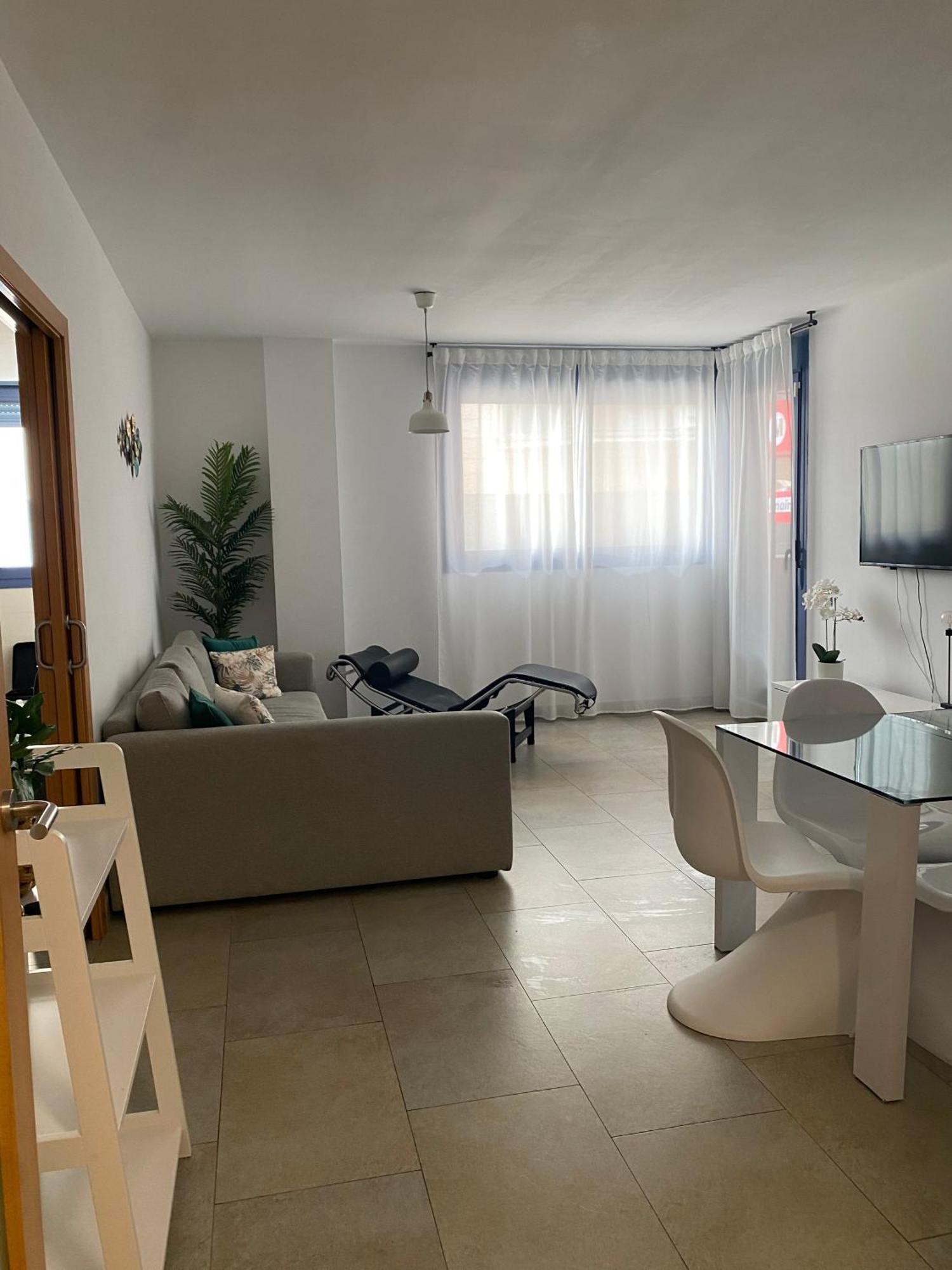 Апартаменты Apartamento A 200 M Del Mar Камбрильс Экстерьер фото